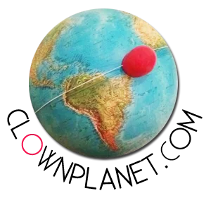 Logo de Clownplanet.com: un globo terráqueo con nariz roja